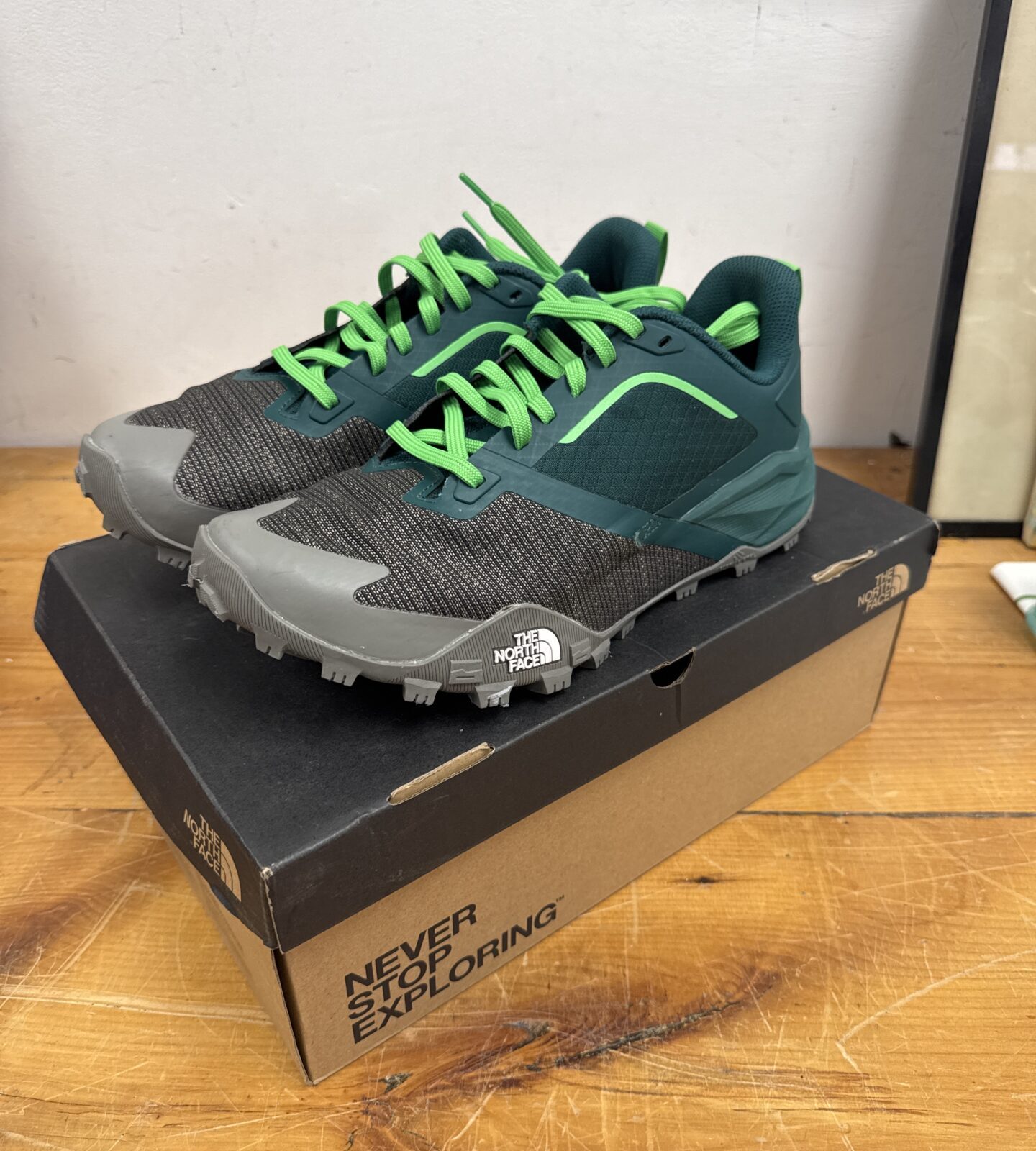 New The North Face Matryx trail running shoes, mens size 9.5, outdoor footwear.