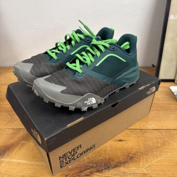 New The North Face Matryx trail running shoes, mens size 9.5, outdoor footwear.