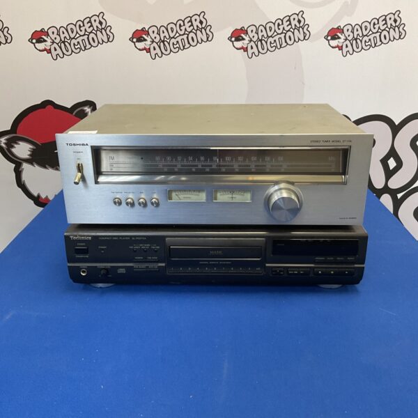 Vintage Toshiba stereo tuner and Technics CD player in good condition.