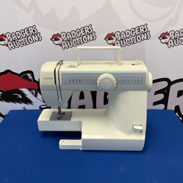 Vintage Toyota RS2000 sewing machine for collectors and restoration.