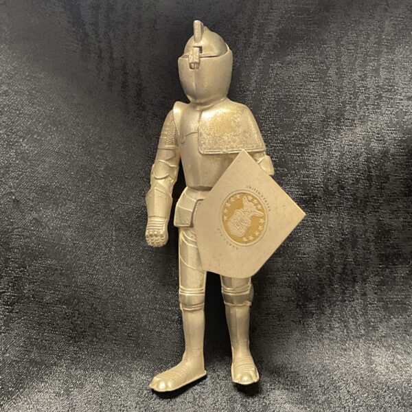 Vintage US Air Force Knight whitemetal lighter with shield.