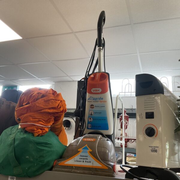 Vintage Vax Rapide carpet washer for cleaning carpets and floors.