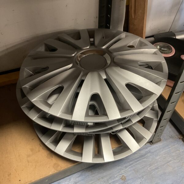 Silver Versaco 15 inch wheel trims for car wheels.