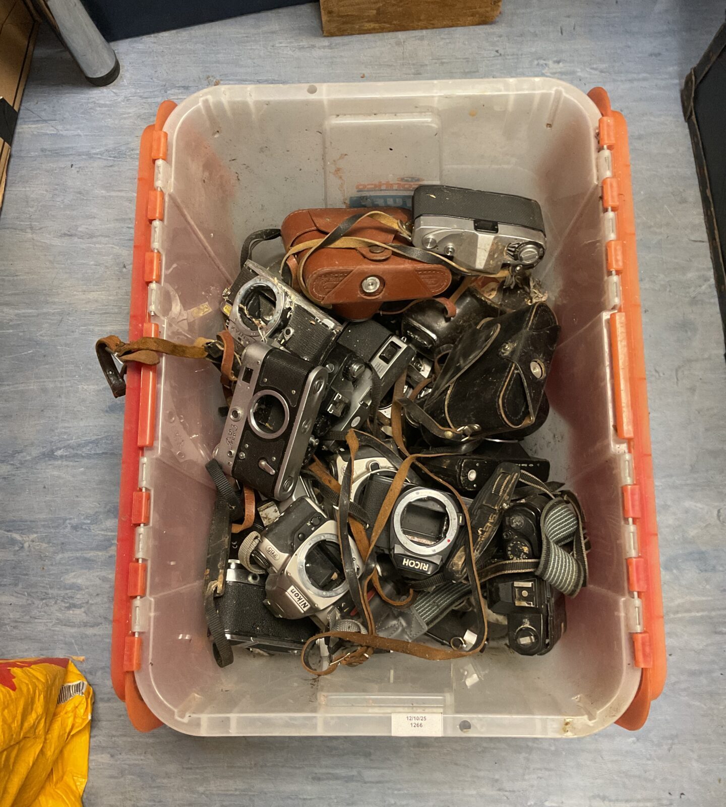 Mixed lot of vintage 35mm cameras including Nikon, Pentax, and Mamiya.