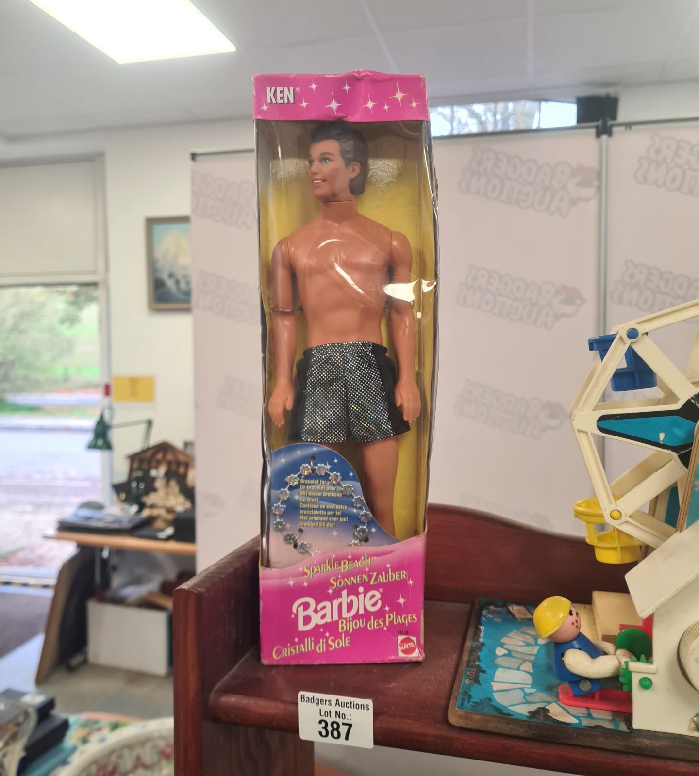 Boxed vintage 1995 Mattel Barbie Ken doll in good condition.