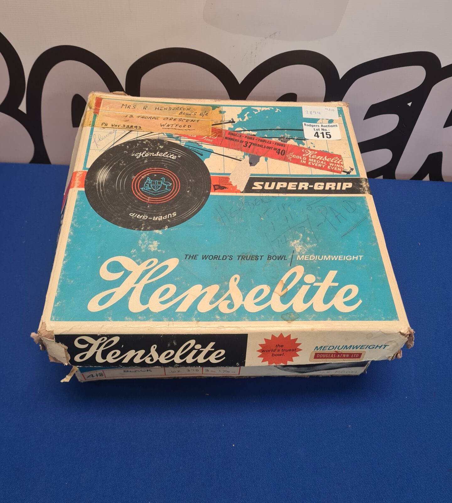 Vintage Henselite Super Grip boules set in original box.