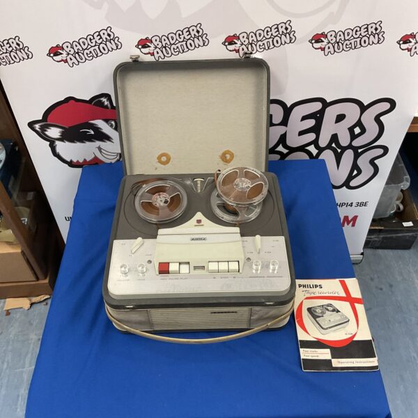 Vintage Philips EL3549 tape recorder in good condition.