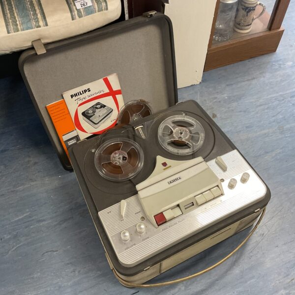 Vintage Philips reel to reel tape recorder in good condition.