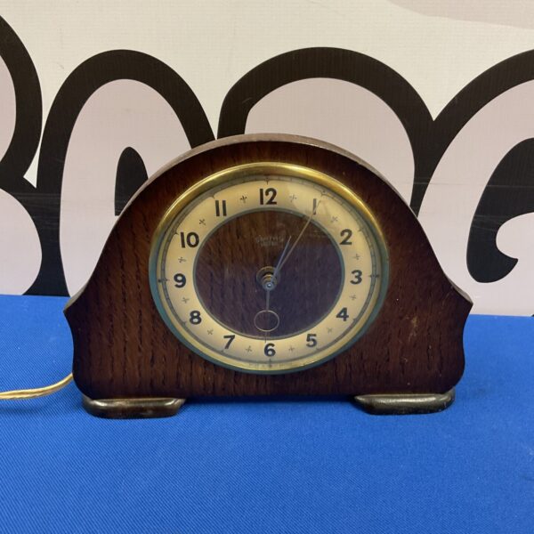 Vintage Smiths electric mantle clock in good condition.