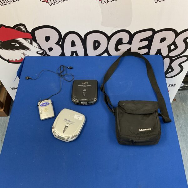 Vintage Sony Discman ESP2 portable CD player in good condition.