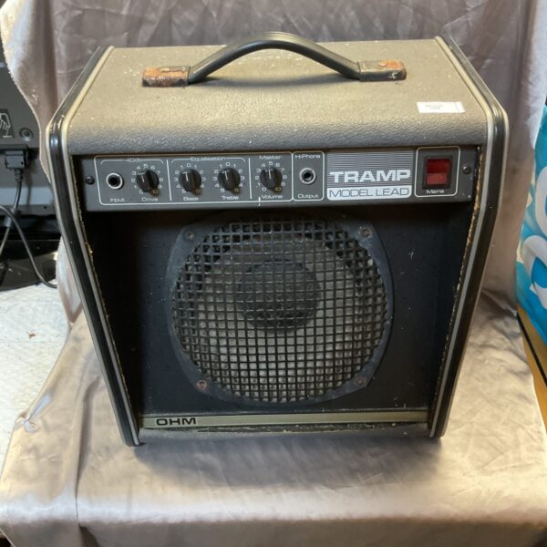 Vintage Tramp Model Lead guitar amplifier, front view.