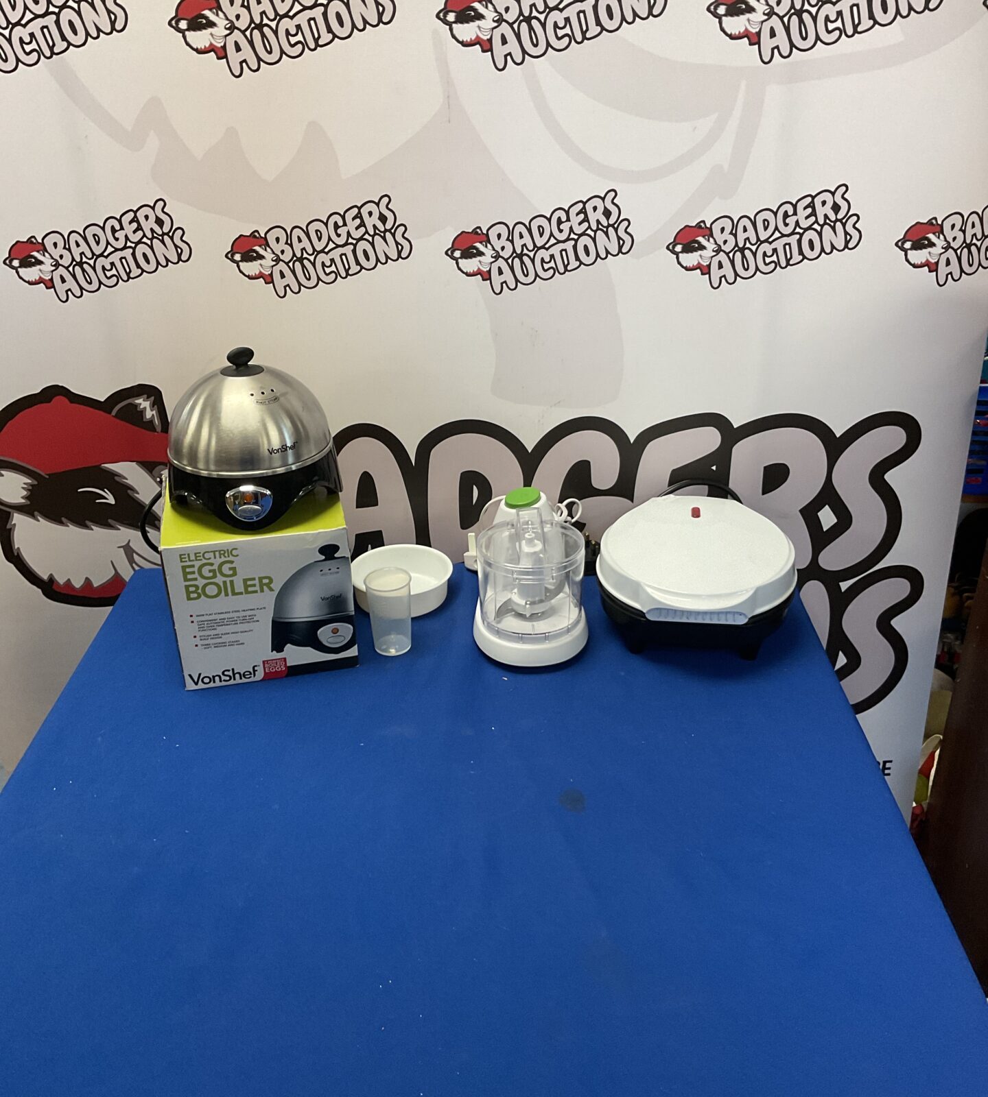 Vonshef electric egg boiler for cooking perfect eggs.