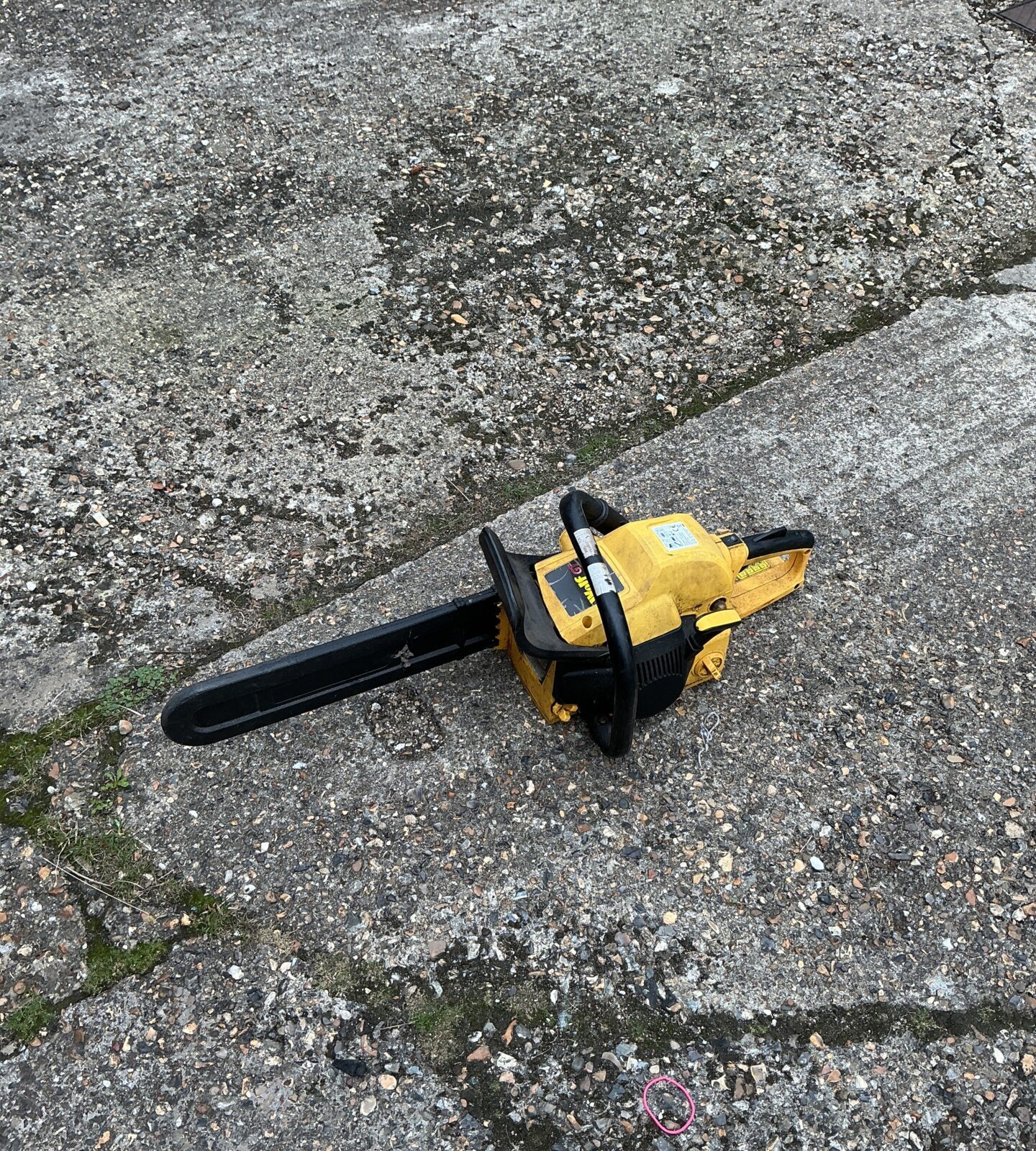 Wolf GT petrol chainsaw in used condition, ideal for garden work.