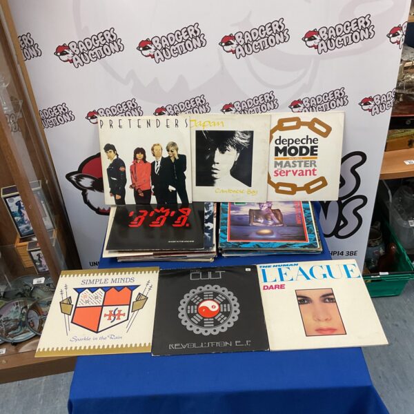 Lot of vintage 1980s vinyl records including Depeche Mode and Simple Minds.