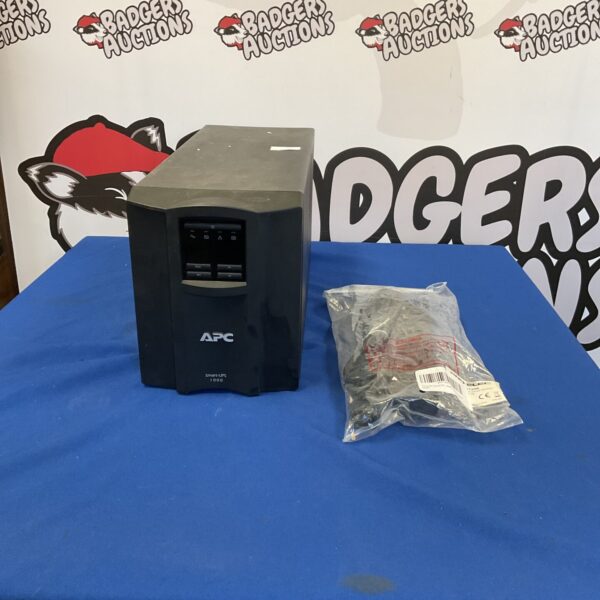 APC Smart-UPS 1000 backup power supply unit.