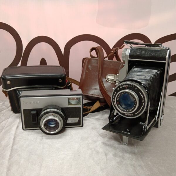 Vintage Beirette SL300 and Tempor cameras, collectible 35mm film photography.