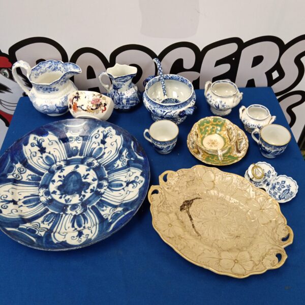 Assortment of antique blue and white china including Masons Ironstone pieces.