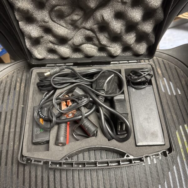 Bluepoint 12v memory saver set with connectors and leads.