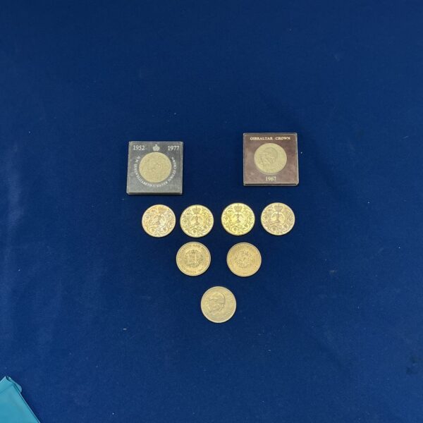 Mixed lot of commemorative coins including a Gibraltar Crown.