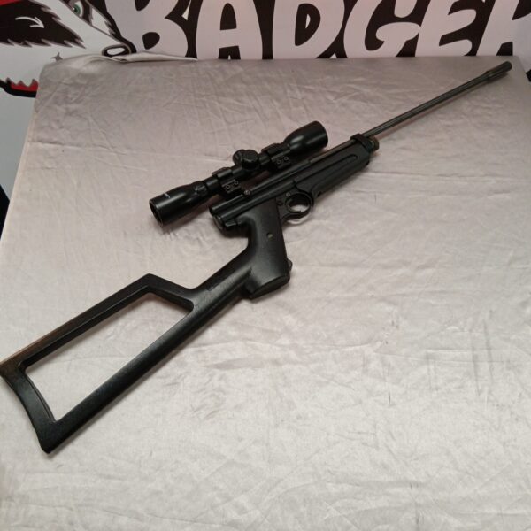 Crossman 2250XL air rifle with scope, presented for sale.