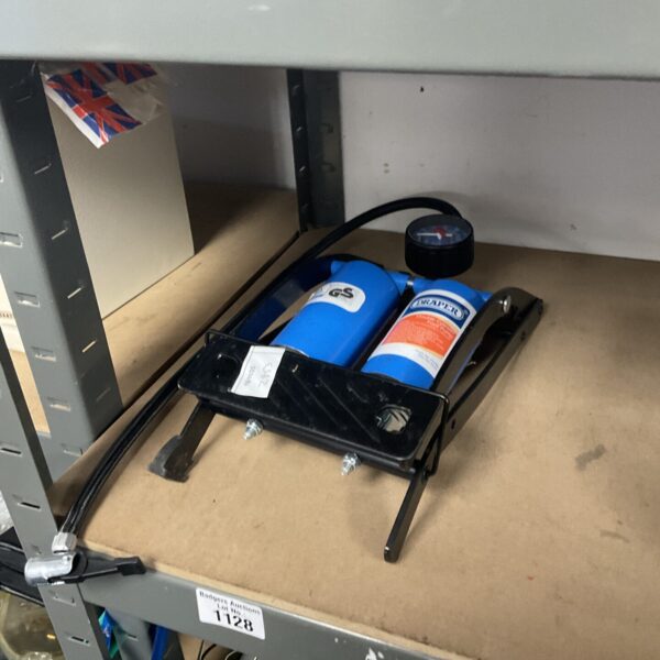 Vintage Draper double barrel foot pump for tyre inflation.