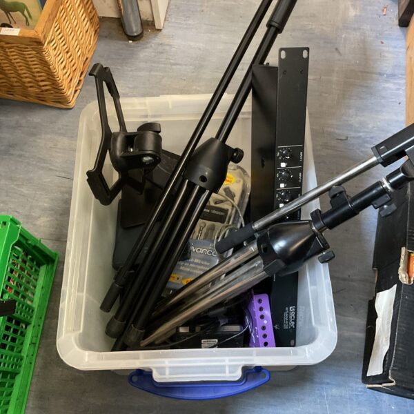 Ecler Essentials mixer and SmartLynx X Smart-E unit with software case.