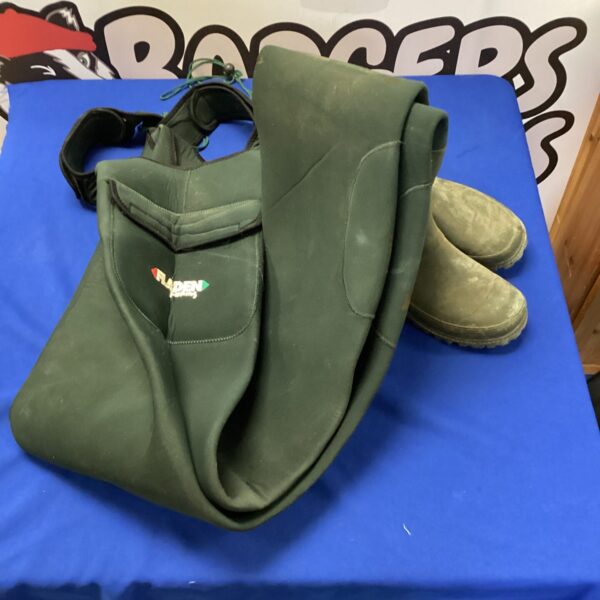 Size 43 Faden fishing waders for sale, outdoor gear.