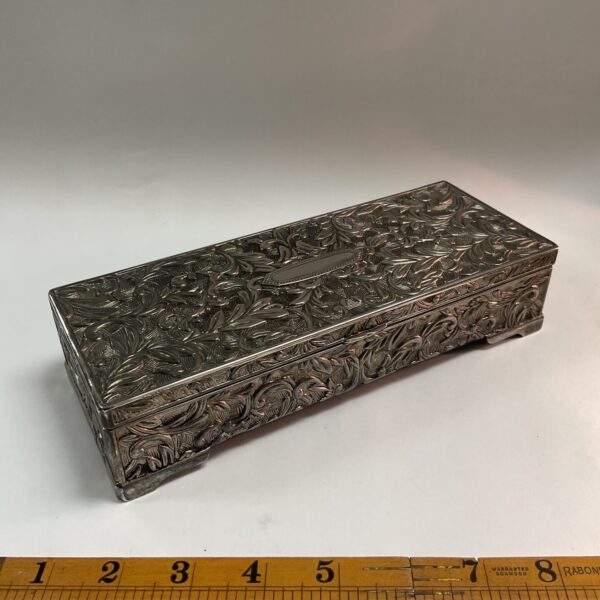 Vintage Godinger silver plated jewellery box with floral design.