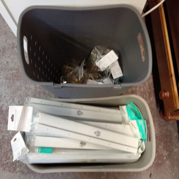 New lot of goodhome plastic tumblers and corner connectors.