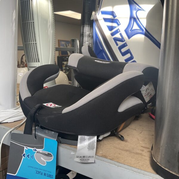 Graco Connext booster seat in used condition, child car safety.