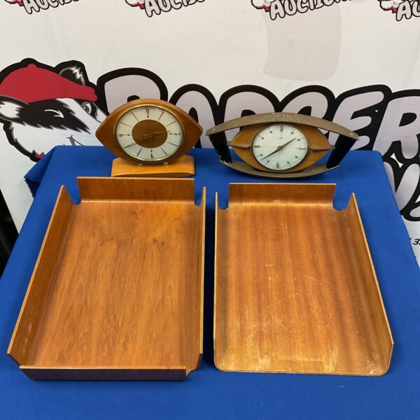 Mid century westclox & metamec clock with two wooden paper trays