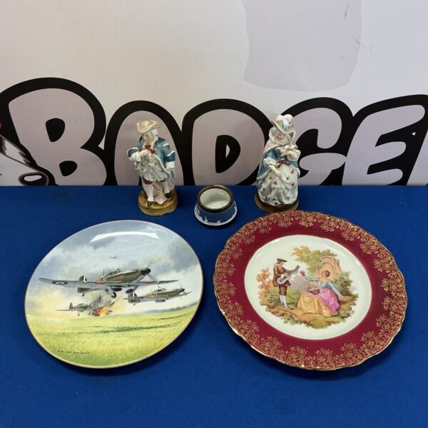 Selection of porcelain items inc Limoge decorative plate & figurines