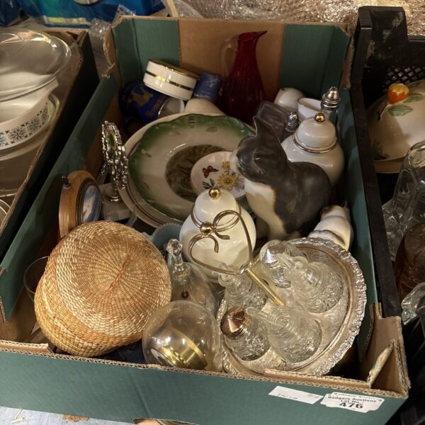 Box of mixed inc ornaments, ceramics and silverplate
