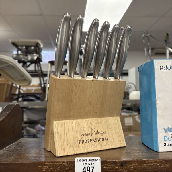 Jean Patrigue professional knife set in wooden block.