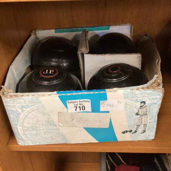 J.P garden boules set in a box, outdoor lawn game.