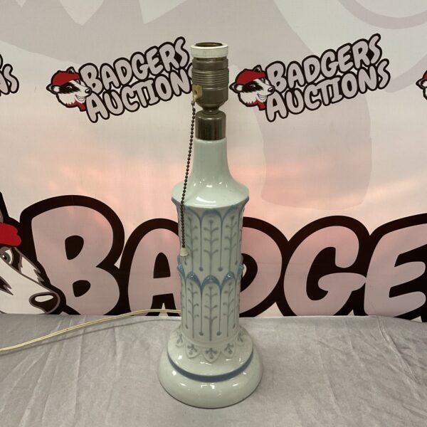 Vintage Lladro porcelain table lamp with floral design.