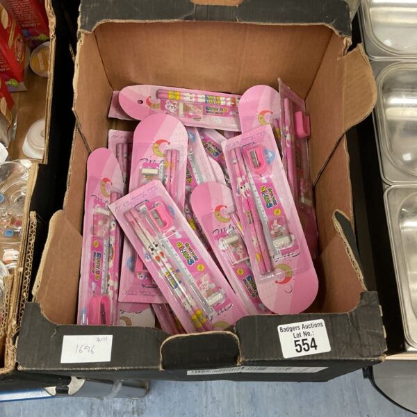 Lot of unopened vintage Mahrash stationery sets.