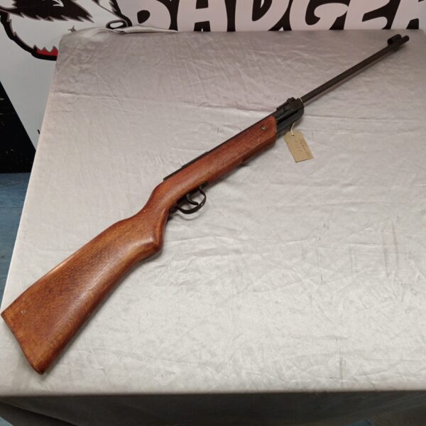 Vintage Milbro G23 .177 calibre air rifle in used condition.