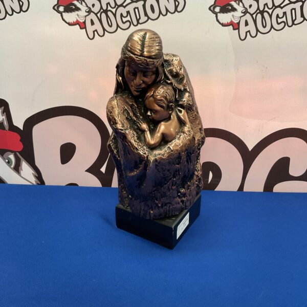 Bronze resin mother and child sculpture for home decor.