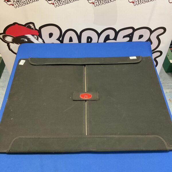 Portapuzzle Jumbo, a large portable puzzle for family entertainment.