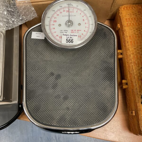 Vintage Scotts of Stow enamel kitchen scale for weighing.