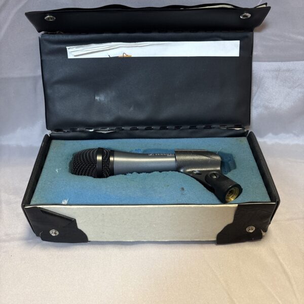 Sennheiser e835 dynamic microphone in its original case.