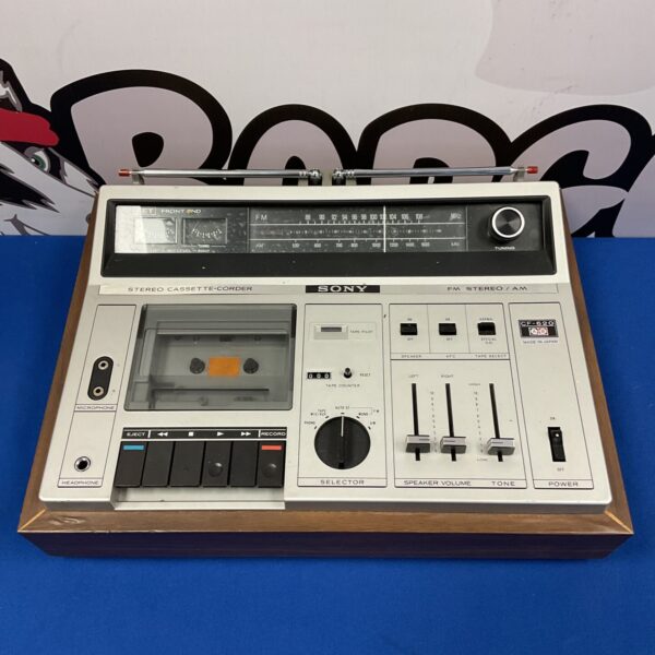 Vintage Sony CF-620 cassette recorder in original condition.