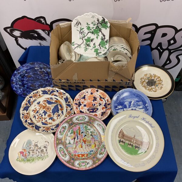 Mixed lot of vintage china plates including Shelley and Royal Doulton.