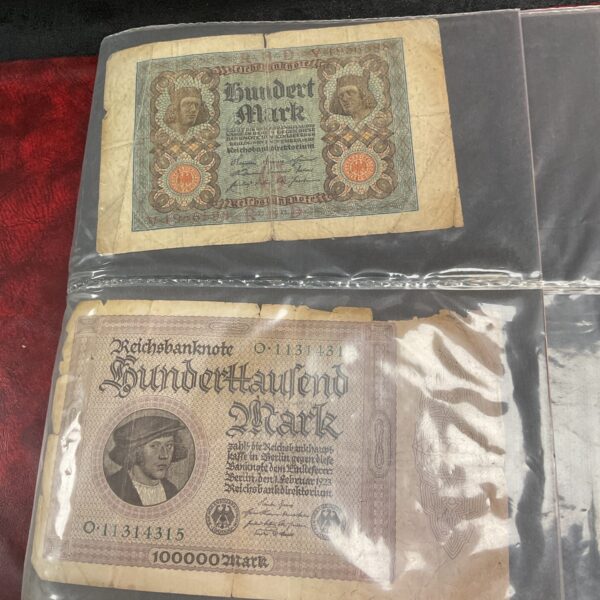 Vintage 100 Mark German banknote, collectible paper money.