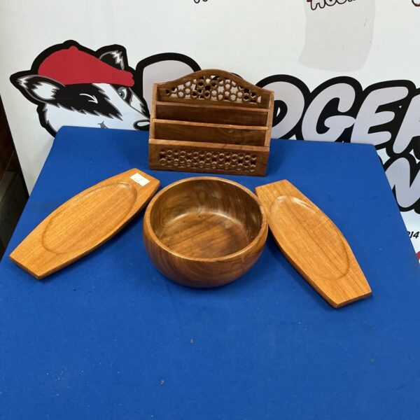 Rustic wooden bowl with natural grain, ideal for home decor.