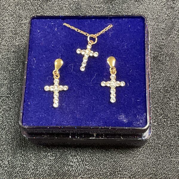 Vintage 9ct gold cross pendant necklace and matching earrings set.