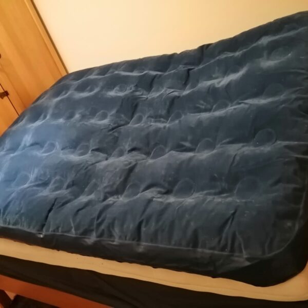 Inflatable air bed