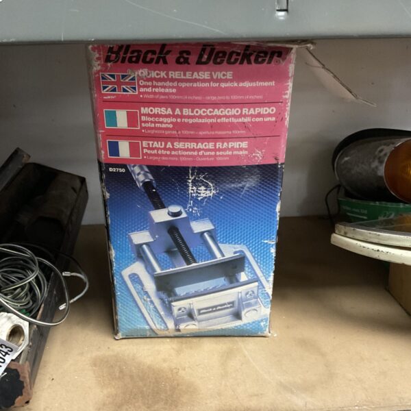 Black & Decker quick release vice, model 7032, showing metal construction.