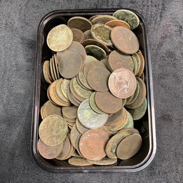 A large lot of copper pennies for collecting or crafting.